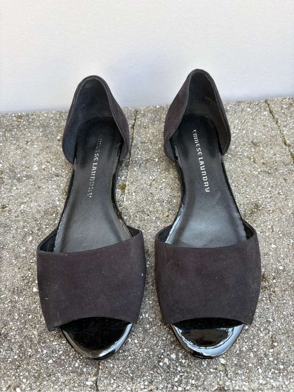 Chinese Laundry Black Suede Patent Toe Flat Heel shoes-8.5.